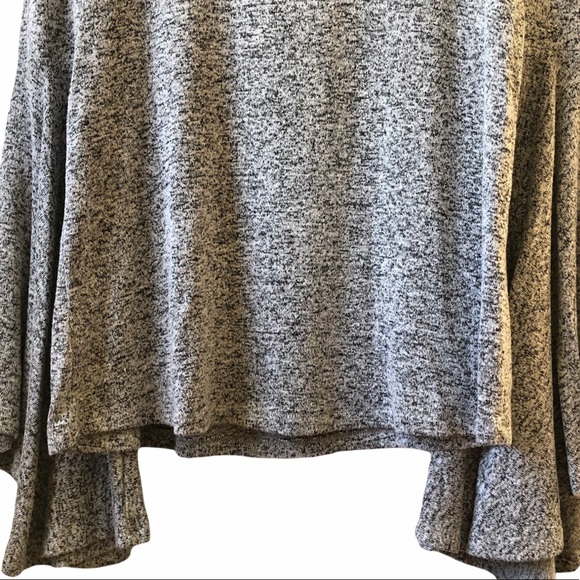 Philosophy Flare Sleeve Gray Women’s Top, size M - Picture 6 of 14